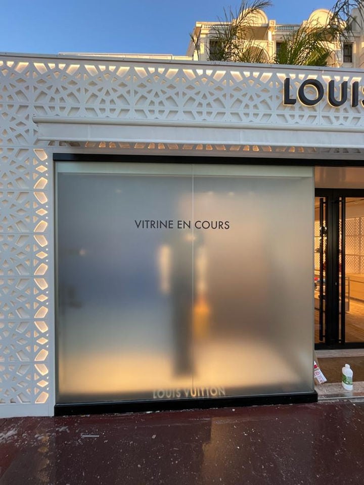 Vitrophanie boutique mode — Cannes — photo 1